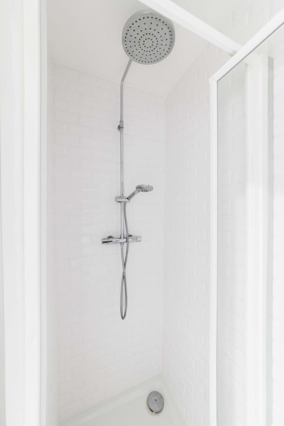 Jolie 2 Pieces 35M2 Bien Equipee 4P - Paris 20 - Flat-Guest Apartment Luaran gambar
