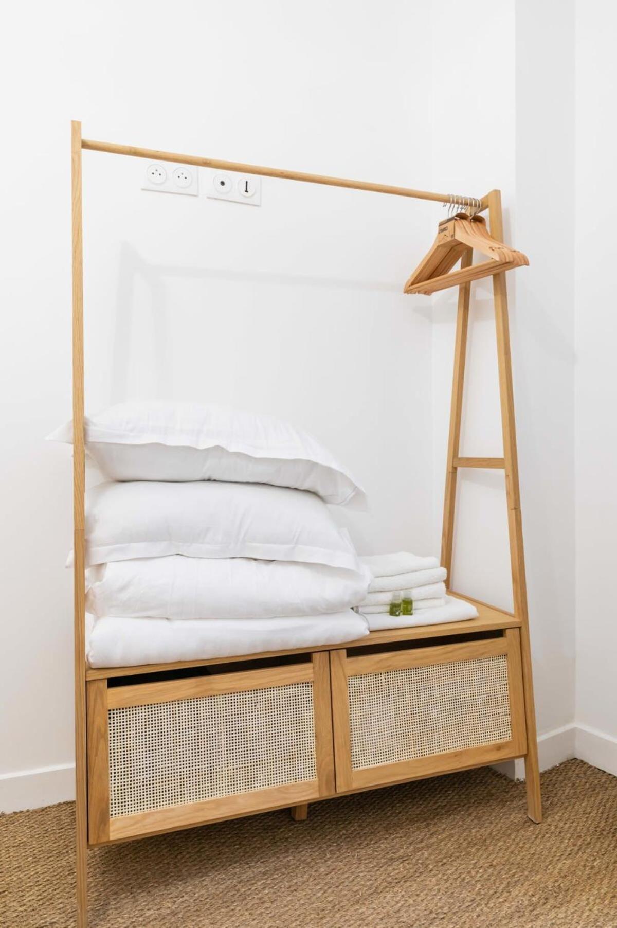 Jolie 2 Pieces 35M2 Bien Equipee 4P - Paris 20 - Flat-Guest Apartment Luaran gambar